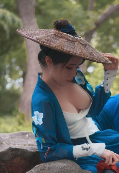 欧美西装男人凸起图_剧情片电影在线看